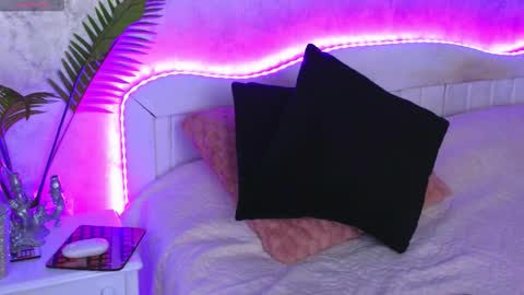 KateyRiva online show from 11/24/25, 06:29