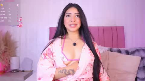 Snapshot of kath_rosee chatting on 09/19/25, 09:15 online show from 09/19/25, 09:15