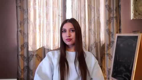 OLIVIA  online show from 04/16/26, 06:36