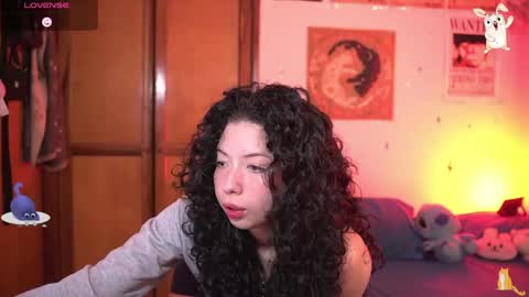Snapshot of kathc_19 chatting on 05/08/26, 02:50 Katerine online show from 05/08/26, 02:50