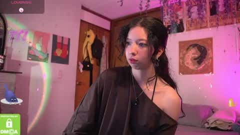 Snapshot of kathc_19 chatting on 06/21/26, 01:41 Katerine online show from 06/21/26, 01:41