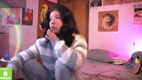 Snapshot of kathc_19 chatting on 06/22/26, 12:35 Katerine online show from 06/22/26, 12:35
