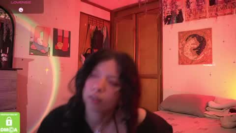 Snapshot of kathc_19 chatting on 07/04/26, 11:55 Katerine online show from 07/04/26, 11:55