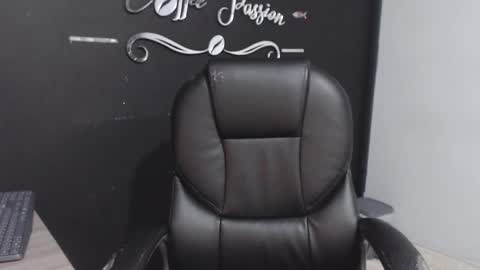 Call me Lau  online show from 09/26/25, 10:36