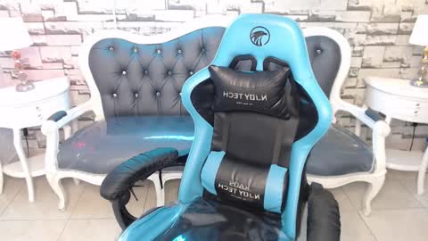 katherin online show from 12/18/24, 05:10