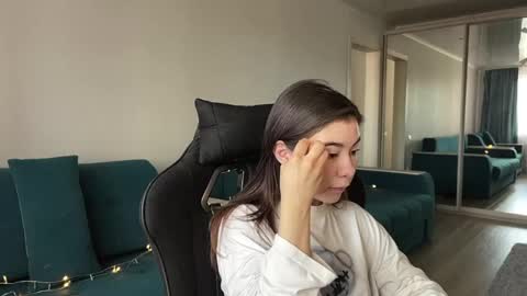 Snapshot of katheleenschraub chatting on 06/01/26, 08:05 Elle online show from 06/01/26, 08:05