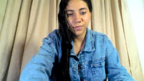 Snapshot of katherin_carter chatting on 01/14/25, 12:54 Kathe Carter online show from 01/14/25, 12:54