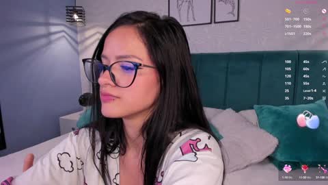 Snapshot of katherin_smith_ chatting on 12/06/24, 10:38 kathe online show from 12/06/24, 10:38