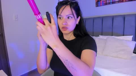 Snapshot of katherin_smith_ chatting on 09/30/25, 12:48 kathe online show from 09/30/25, 12:48