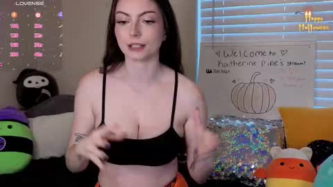 Katherinepine online show from 10/11/25, 12:21