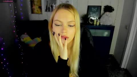 Snapshot of katherineepierce chatting on 10/20/25, 05:57 Katherine online show from 10/20/25, 05:57