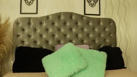 kathh_latorre online show from 04/08/26, 01:33