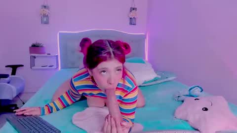 Kathia  online show from 12/18/24, 10:40