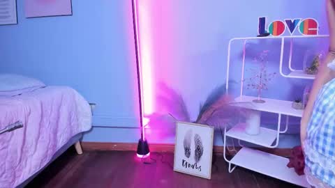 Kathia  online show from 12/20/25, 04:41