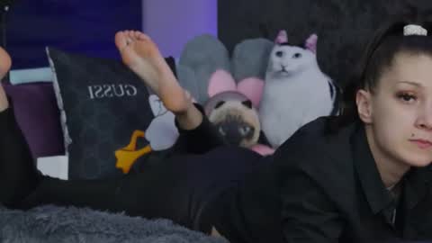 kathleen_frost online show from 12/12/24, 10:13