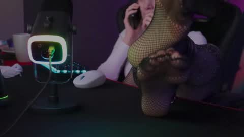 kathleen_frost online show from 12/19/24, 06:23