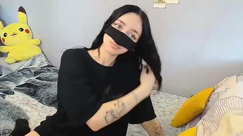 KathrineBerry online show from 02/13/25, 04:43