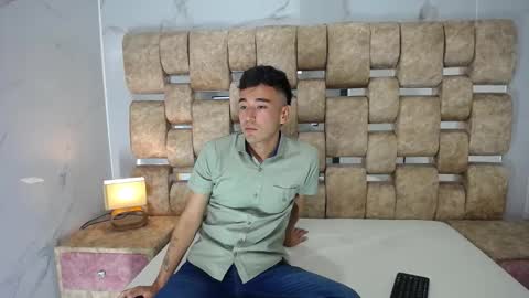 Kaht y Aiden online show from 01/12/26, 07:41