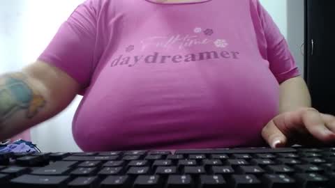 Snapshot of kathybigboobsbbw_ chatting on 12/31/24, 08:34 kathybigboobsbbw_ online show from 12/31/24, 08:34