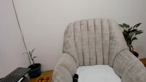 katia_12_ online show from 12/27/24, 01:11