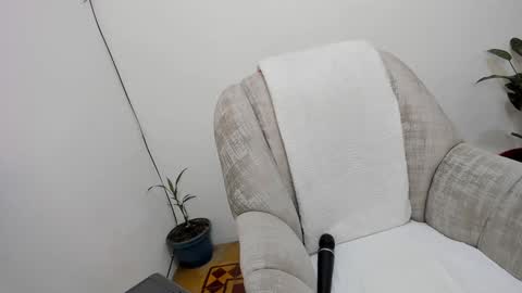 katia_12_ online show from 12/30/24, 02:20