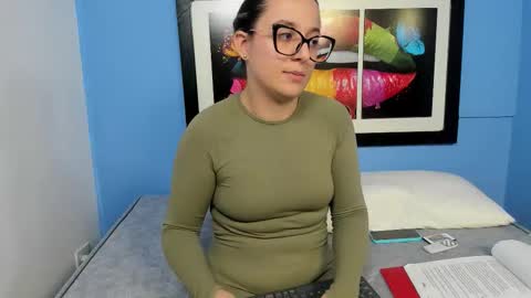 Khaterine online show from 10/28/25, 08:33