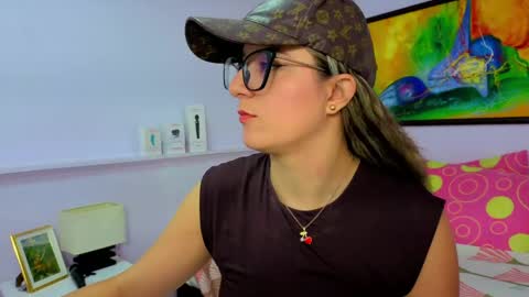 Khaterine online show from 04/21/26, 12:11