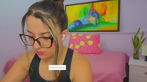 Snapshot of katia_foxx chatting on 05/01/26, 12:21 Khaterine online show from 05/01/26, 12:21