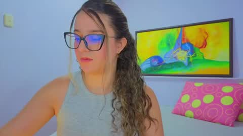 Snapshot of katia_foxx chatting on 06/11/26, 12:14 Khaterine online show from 06/11/26, 12:14