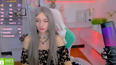 Katia  online show from 02/11/25, 09:42