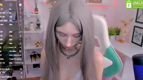 Katia  online show from 02/25/25, 07:09