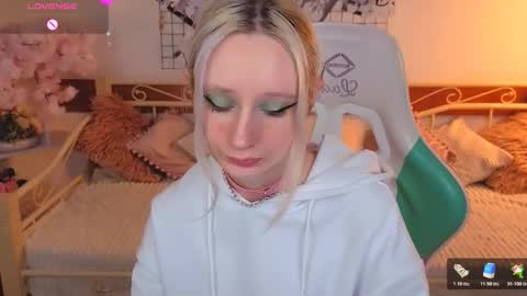 Katia  online show from 02/17/26, 06:32