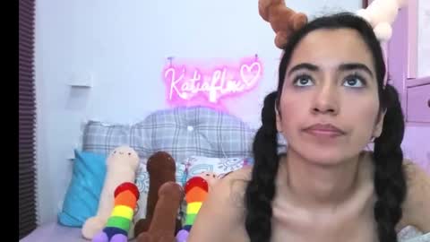 Katia online show from 02/04/25, 02:07