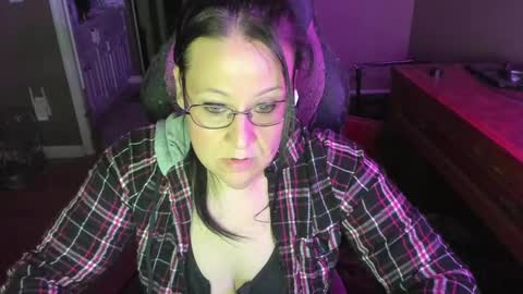 Katie online show from 01/12/25, 06:39
