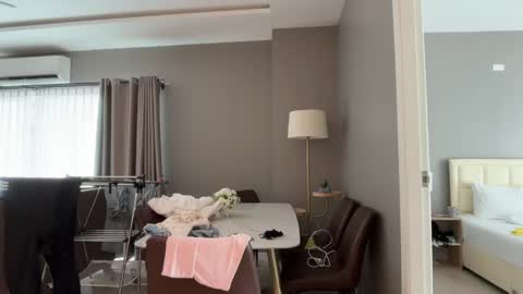 Katienext stream  online show from 05/30/26, 05:48
