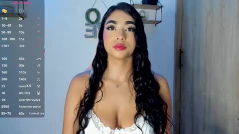 Katie online show from 10/15/25, 04:07