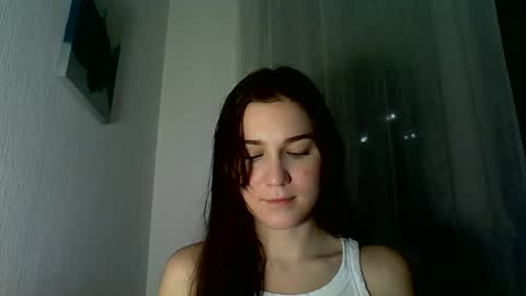 katie_foxi online show from 10/19/25, 04:18