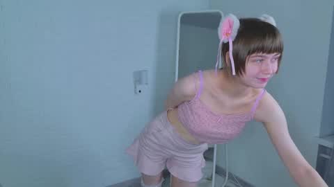 Snapshot of katie_ktk chatting on 10/04/25, 01:53 Katie online show from 10/04/25, 01:53