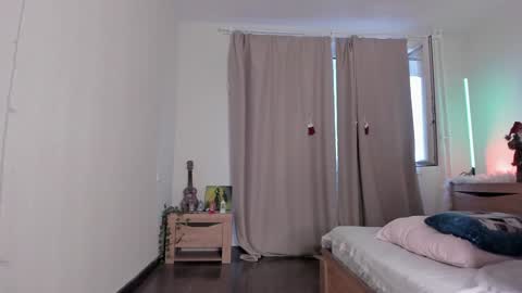 Kate online show from 02/08/25, 10:18