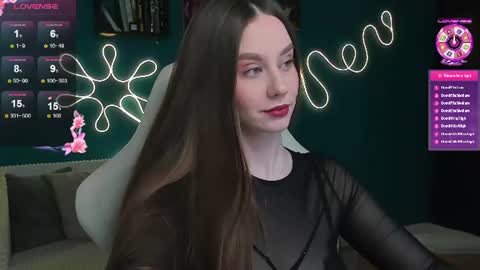 Snapshot of katie_taylorr chatting on 06/21/26, 10:12 Katie online show from 06/21/26, 10:12