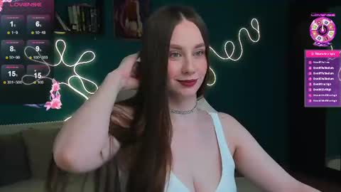 Snapshot of katie_taylorr chatting on 08/03/26, 11:19 Katie online show from 08/03/26, 11:19