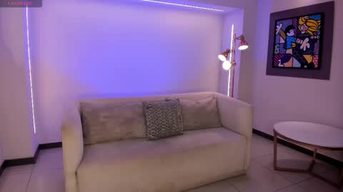 Snapshot of katieangel1 chatting on 09/25/25, 11:14 katieangel1 online show from 09/25/25, 11:14