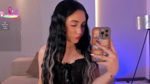Snapshot of katieangel1 chatting on 10/02/25, 11:28 katieangel1 online show from 10/02/25, 11:28
