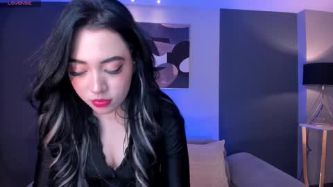 Snapshot of katieangel1 chatting on 10/12/25, 11:31 katieangel1 online show from 10/12/25, 11:31