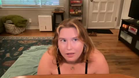 Snapshot of katiecopper27 chatting on 07/16/26, 10:38 katiecopper27 online show from 07/16/26, 10:38