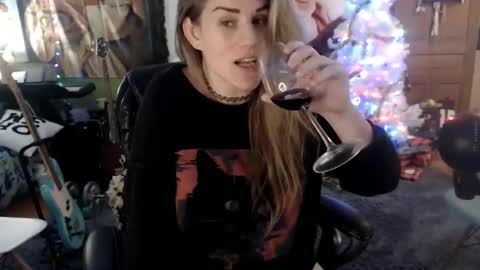 Katie online show from 12/25/24, 07:03