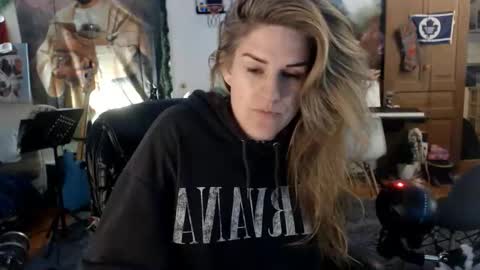 Katie online show from 03/25/26, 03:56