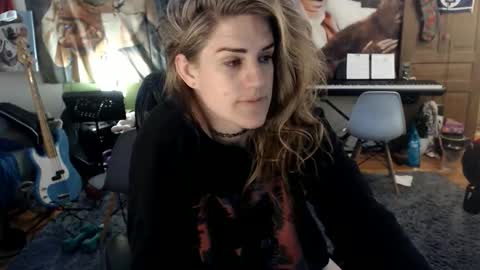 Katie online show from 04/08/26, 02:55