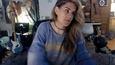 Katie online show from 06/03/26, 04:37
