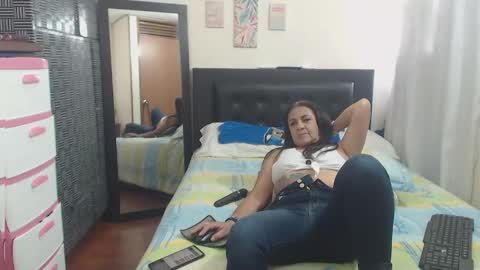 katie online show from 02/08/25, 07:05